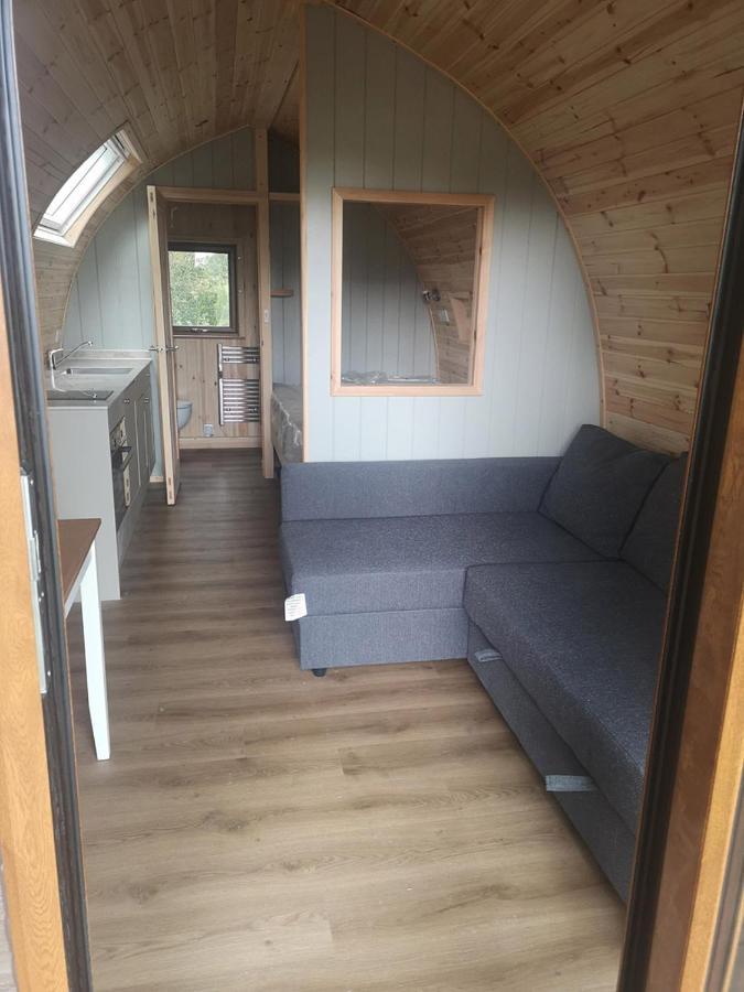 Missin' Link Glamping Hotel West Hoathley ภายนอก รูปภาพ