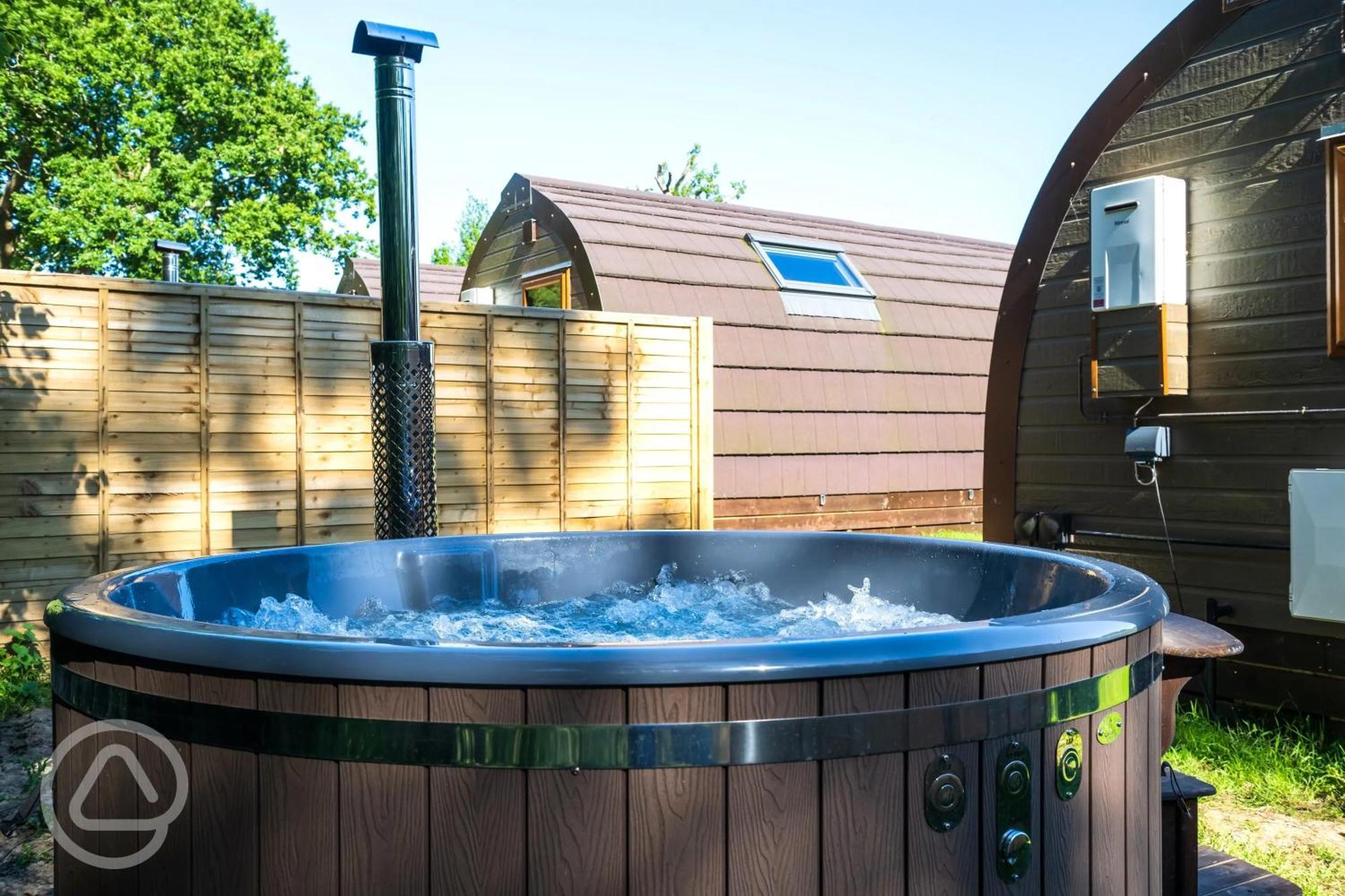 Missin' Link Glamping Hotel West Hoathley ภายนอก รูปภาพ